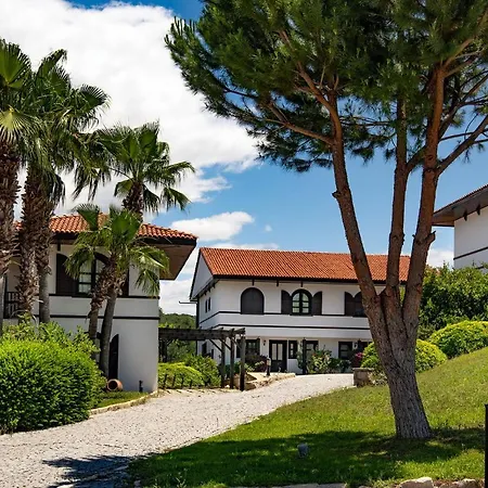 Woodlands, Villa